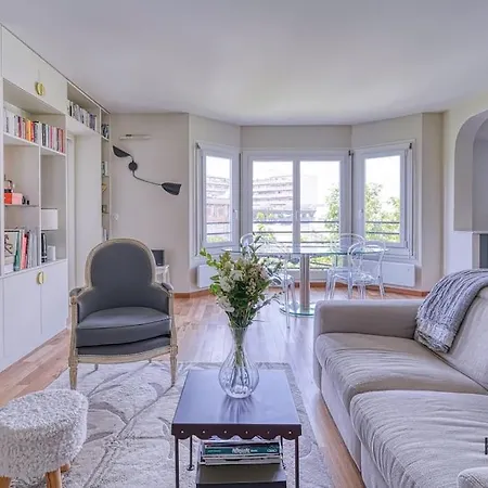 Le Retro - A Bastille - 170C Paris